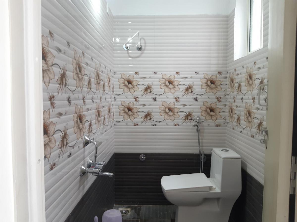 Cnr Residency Hotel Madanapalle Buitenkant foto